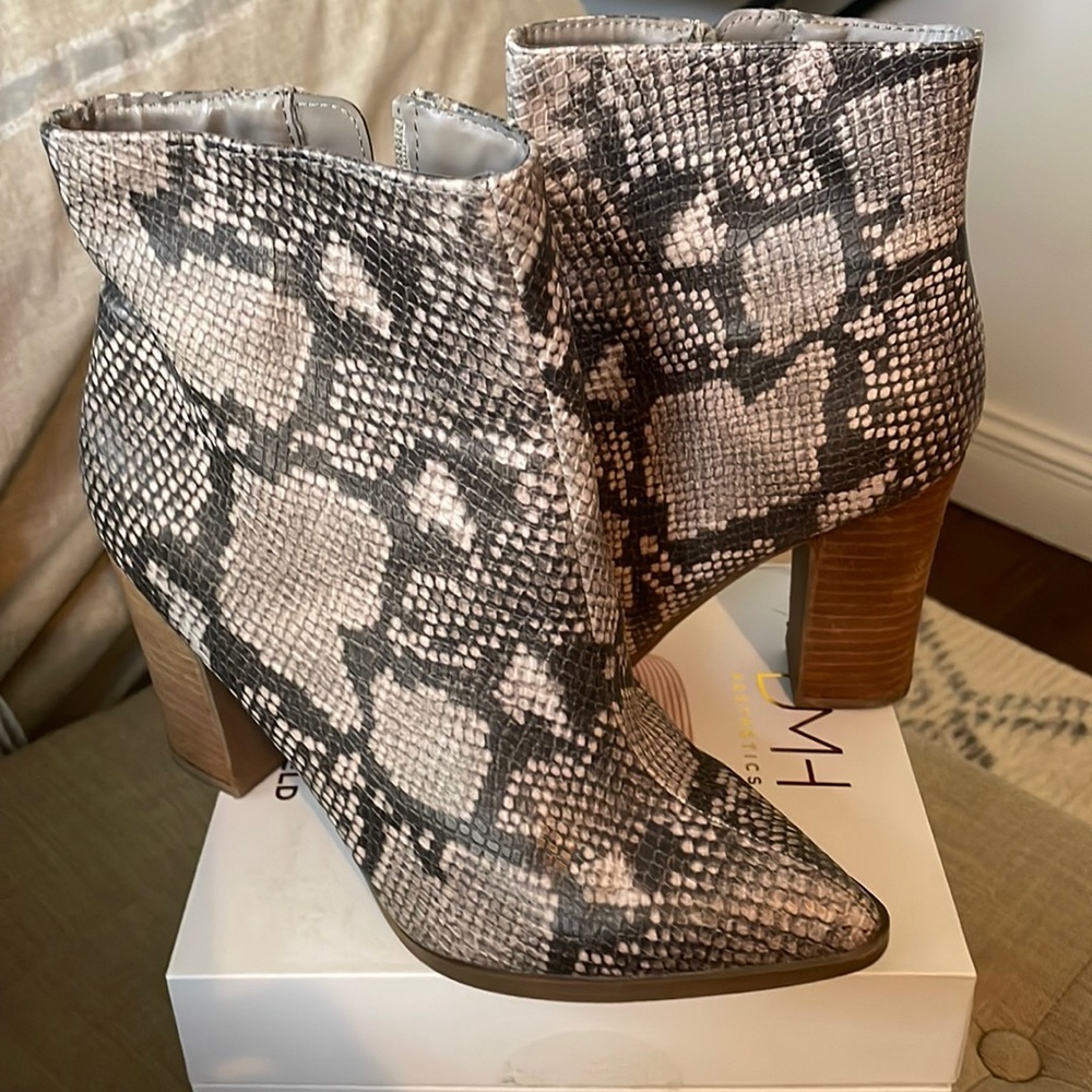 Tan and brown snake skin mid booties